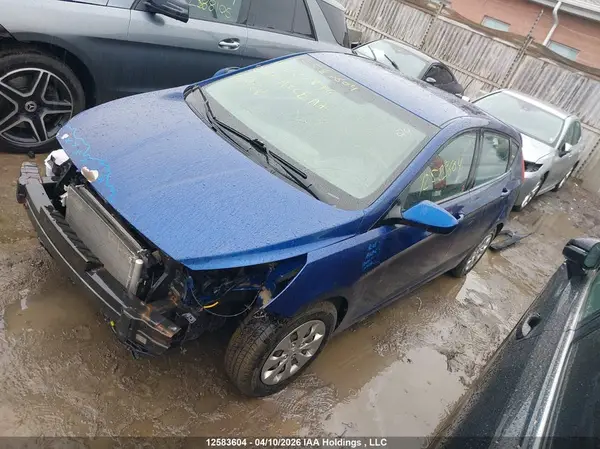KMHCT5AE8HU322896 2017 HYUNDAI ACCENT - Image 2