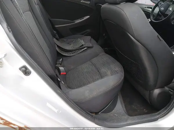KMHCT5AE8HU326656 2017 HYUNDAI ACCENT - Image 8
