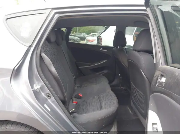 KMHCT5AE8HU329122 2017 HYUNDAI ACCENT - Image 8