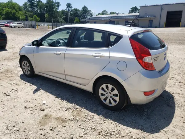 KMHCT5AE8HU333199 2017 HYUNDAI ACCENT - Image 2