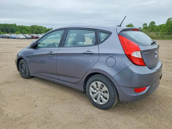 KMHCT5AE8HU335664 2017 HYUNDAI ACCENT - Image 2