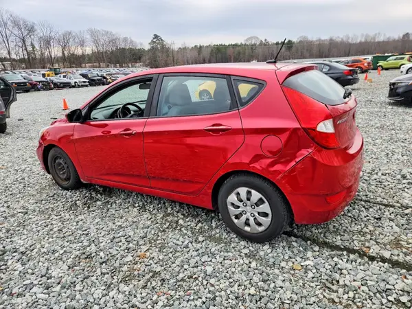 KMHCT5AE8HU336121 2017 HYUNDAI ACCENT - Image 2