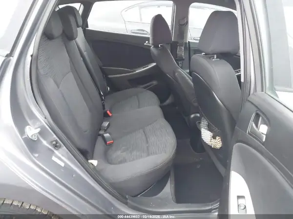 KMHCT5AE8HU336569 2017 HYUNDAI ACCENT - Image 8