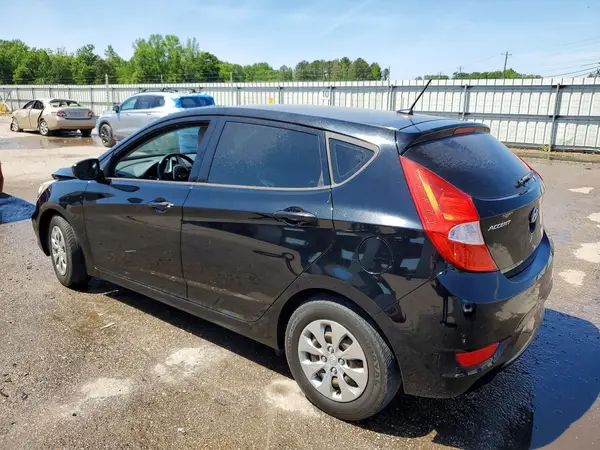 KMHCT5AE8HU336829 2017 HYUNDAI ACCENT - Image 2