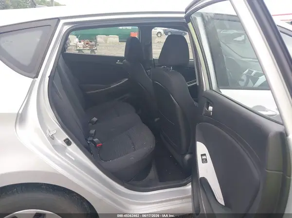 KMHCT5AE8HU338354 2017 HYUNDAI ACCENT - Image 8