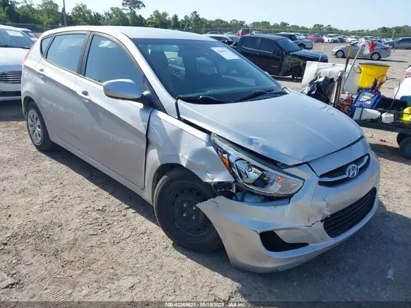 KMHCT5AE8HU348060 2017 HYUNDAI ACCENT - Image 1