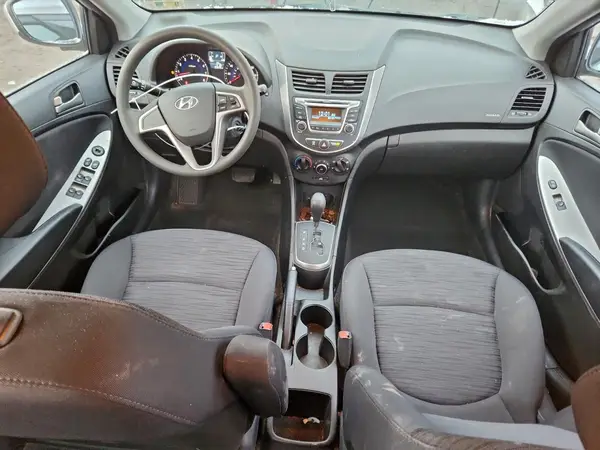 KMHCT5AE8HU350603 2017 HYUNDAI ACCENT - Image 8
