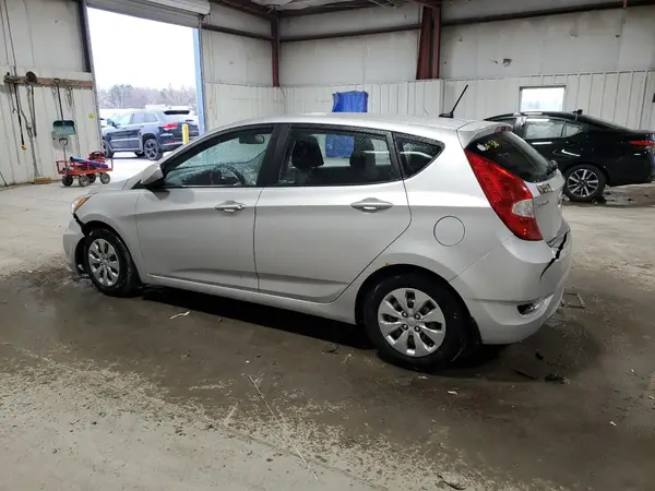 KMHCT5AE8HU352013 2017 HYUNDAI ACCENT - Image 2
