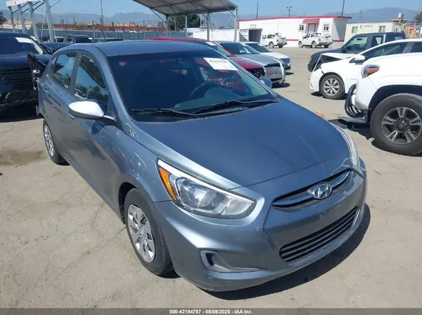 KMHCT5AE8HU363240 2017 HYUNDAI ACCENT - Image 1