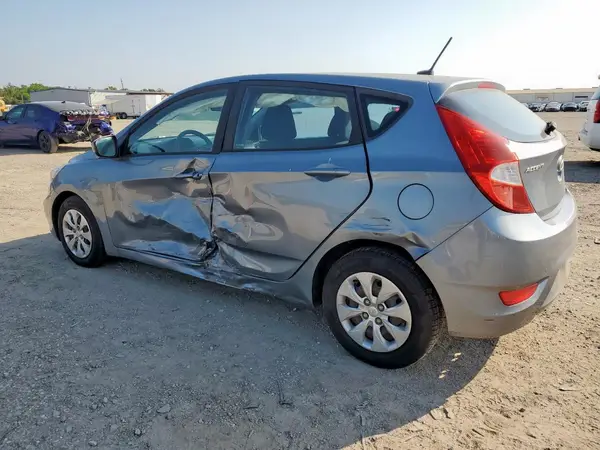 KMHCT5AE8HU363741 2017 HYUNDAI ACCENT - Image 2