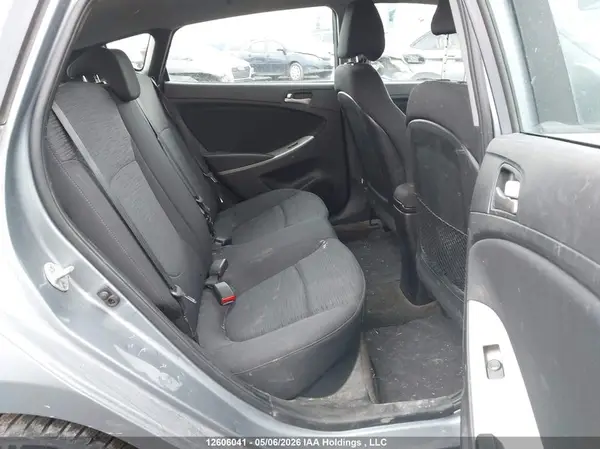 KMHCT5AE8HU366834 2017 HYUNDAI ACCENT - Image 8