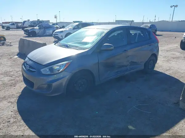 KMHCT5AE9GU251867 2016 HYUNDAI ACCENT - Image 2