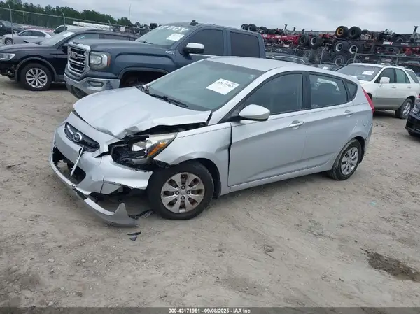 KMHCT5AE9GU254039 2016 HYUNDAI ACCENT - Image 2