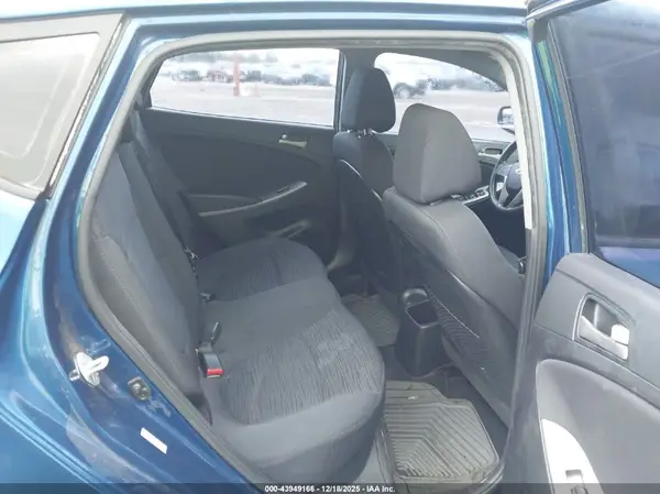 KMHCT5AE9GU256163 2016 HYUNDAI ACCENT - Image 8