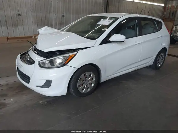 KMHCT5AE9GU260276 2016 HYUNDAI ACCENT - Image 2