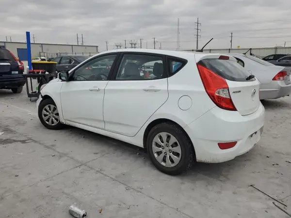 KMHCT5AE9GU262724 2016 HYUNDAI ACCENT - Image 2