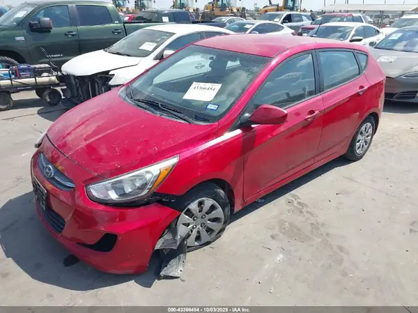 KMHCT5AE9GU267955 2016 HYUNDAI ACCENT - Image 2