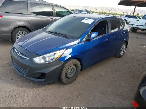 KMHCT5AE9GU274940 2016 HYUNDAI ACCENT - Image 2