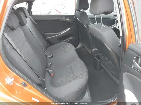KMHCT5AE9HU301684 2017 HYUNDAI ACCENT - Image 8