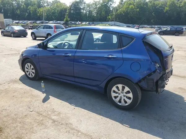 KMHCT5AE9HU312460 2017 HYUNDAI ACCENT - Image 2