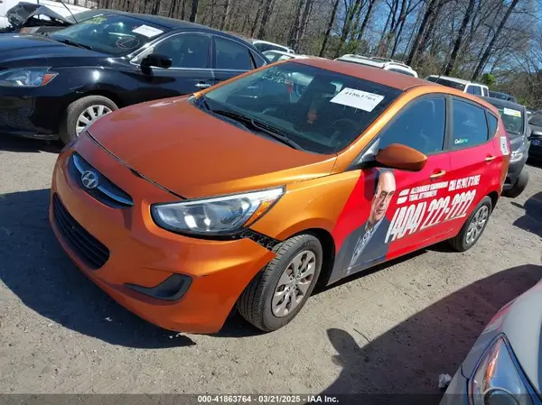 KMHCT5AE9HU312703 2017 HYUNDAI ACCENT - Image 2