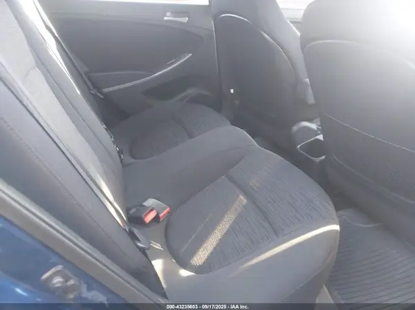 KMHCT5AE9HU313589 2017 HYUNDAI ACCENT - Image 8
