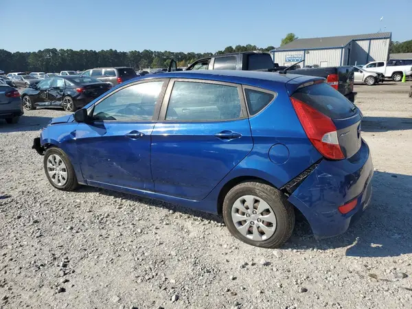 KMHCT5AE9HU319828 2017 HYUNDAI ACCENT - Image 2