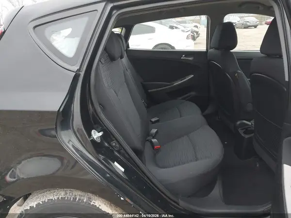 KMHCT5AE9HU326634 2017 HYUNDAI ACCENT - Image 8