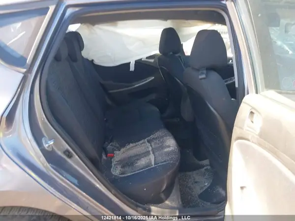 KMHCT5AE9HU332210 2017 HYUNDAI ACCENT - Image 8