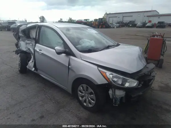 KMHCT5AE9HU333180 2017 HYUNDAI ACCENT - Image 1