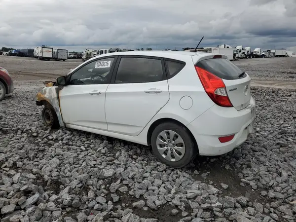 KMHCT5AE9HU334765 2017 HYUNDAI ACCENT - Image 2