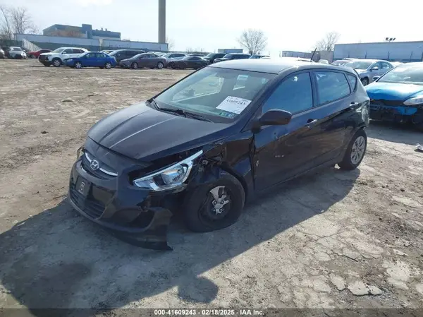 KMHCT5AE9HU341781 2017 HYUNDAI ACCENT - Image 2