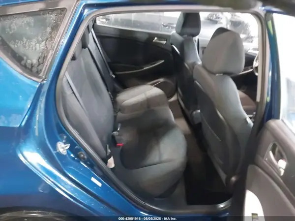 KMHCT5AE9HU341960 2017 HYUNDAI ACCENT - Image 8