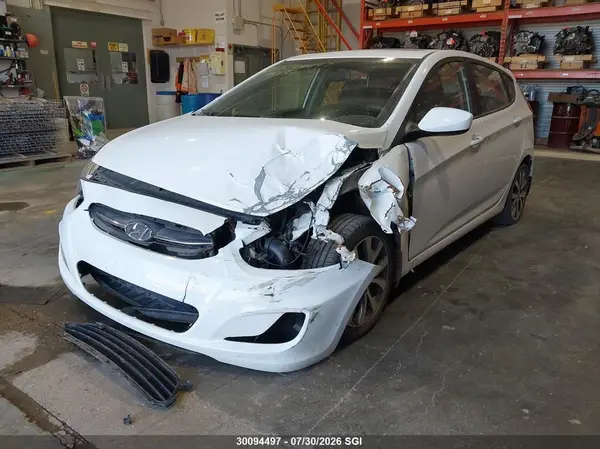 KMHCT5AE9HU342431 2017 HYUNDAI ACCENT - Image 2