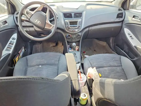 KMHCT5AE9HU345068 2017 HYUNDAI ACCENT - Image 8