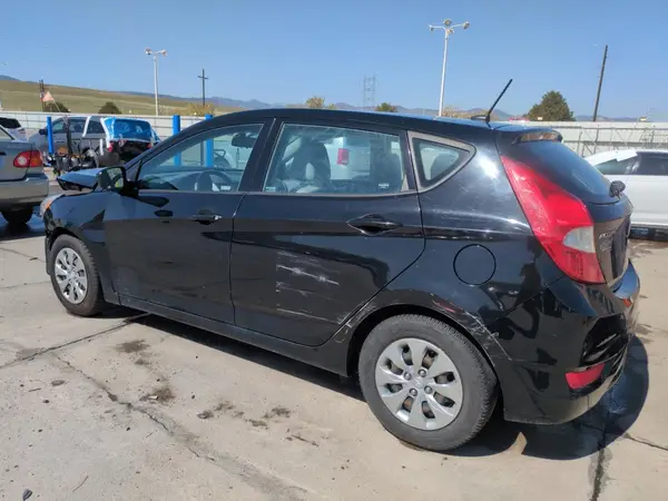 KMHCT5AE9HU349749 2017 HYUNDAI ACCENT - Image 2