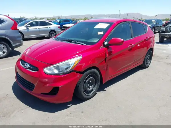 KMHCT5AE9HU350917 2017 HYUNDAI ACCENT - Image 2