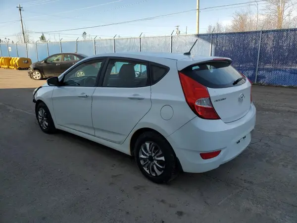 KMHCT5AE9HU353011 2017 HYUNDAI ACCENT - Image 2