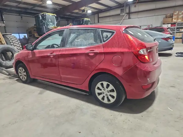 KMHCT5AEXGU248136 2016 HYUNDAI ACCENT - Image 2
