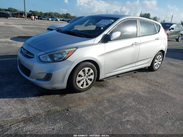 KMHCT5AEXGU260349 2016 HYUNDAI ACCENT - Image 2