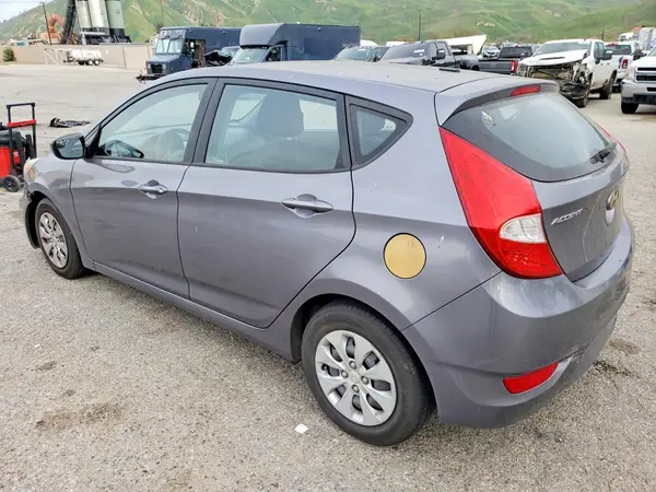 KMHCT5AEXGU262313 2016 HYUNDAI ACCENT - Image 2