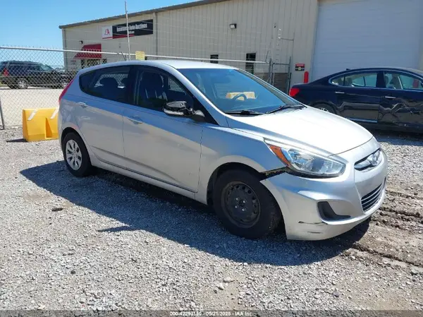 KMHCT5AEXGU269388 2016 HYUNDAI ACCENT - Image 1
