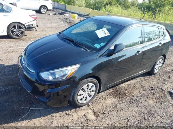 KMHCT5AEXGU272517 2016 HYUNDAI ACCENT - Image 2