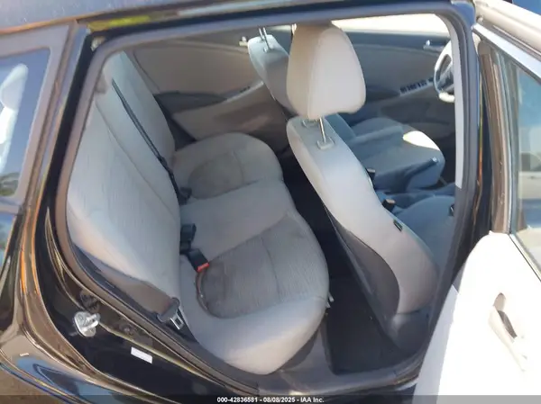 KMHCT5AEXGU272517 2016 HYUNDAI ACCENT - Image 8