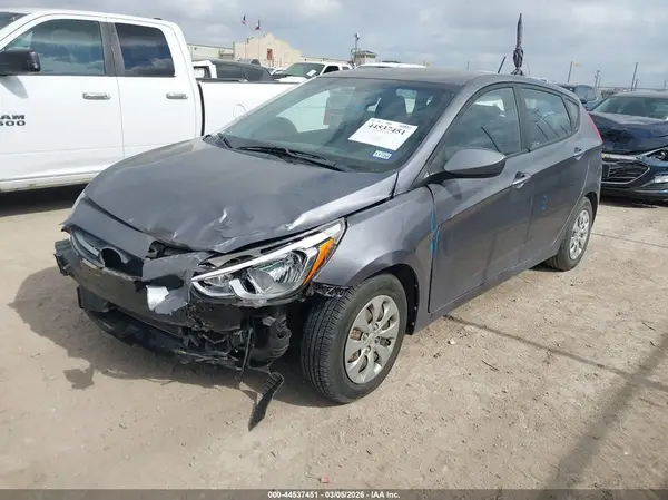 KMHCT5AEXGU275157 2016 HYUNDAI ACCENT - Image 2