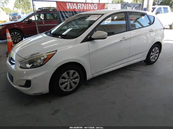 KMHCT5AEXGU278334 2016 HYUNDAI ACCENT - Image 2