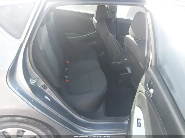 KMHCT5AEXGU278415 2016 HYUNDAI ACCENT - Image 8
