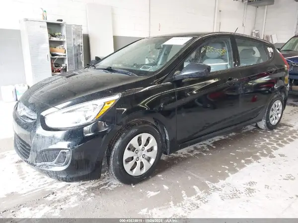 KMHCT5AEXGU283694 2016 HYUNDAI ACCENT - Image 2