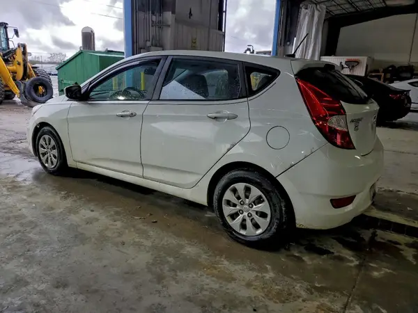 KMHCT5AEXGU285221 2016 HYUNDAI ACCENT - Image 2