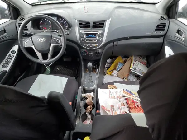 KMHCT5AEXHU299640 2017 HYUNDAI ACCENT - Image 8